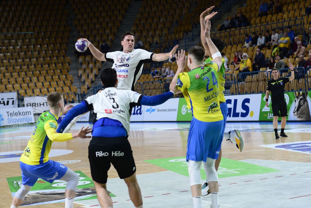 RK CELJE P. L. – RD RIKO RIBNICA 33:32 (19:13)