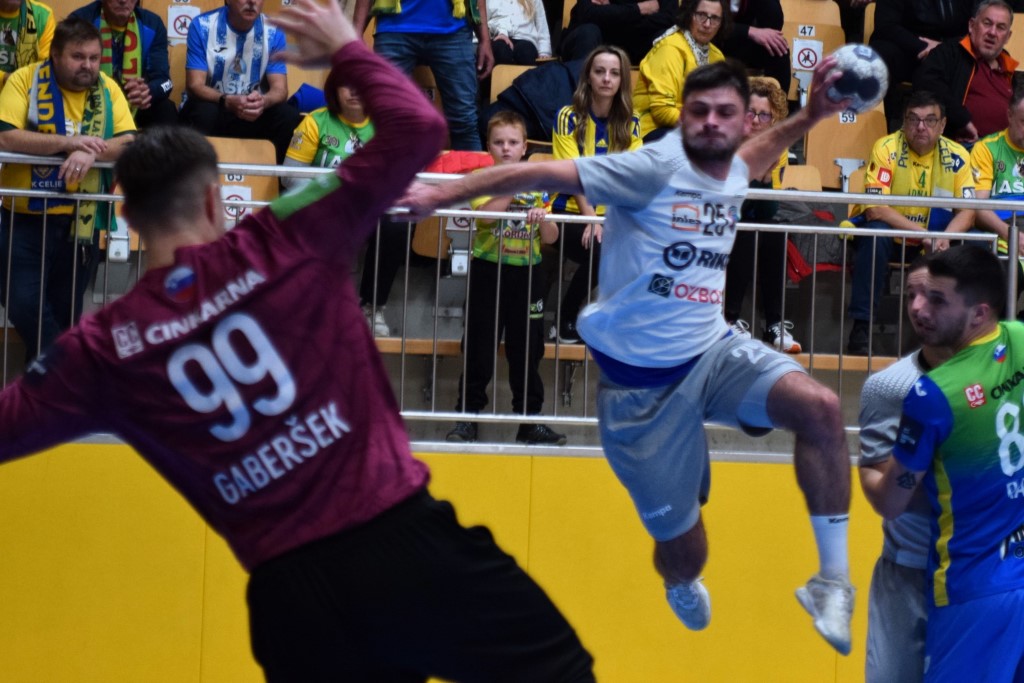 RD RIKO RIBNICA – RK CELJE P. L. 35:39 (18:16)