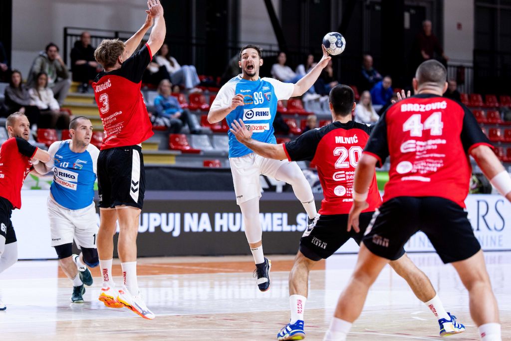 RD LL GROSIST SLOVAN – RD RIKO RIBNICA 43:34 (22:15)