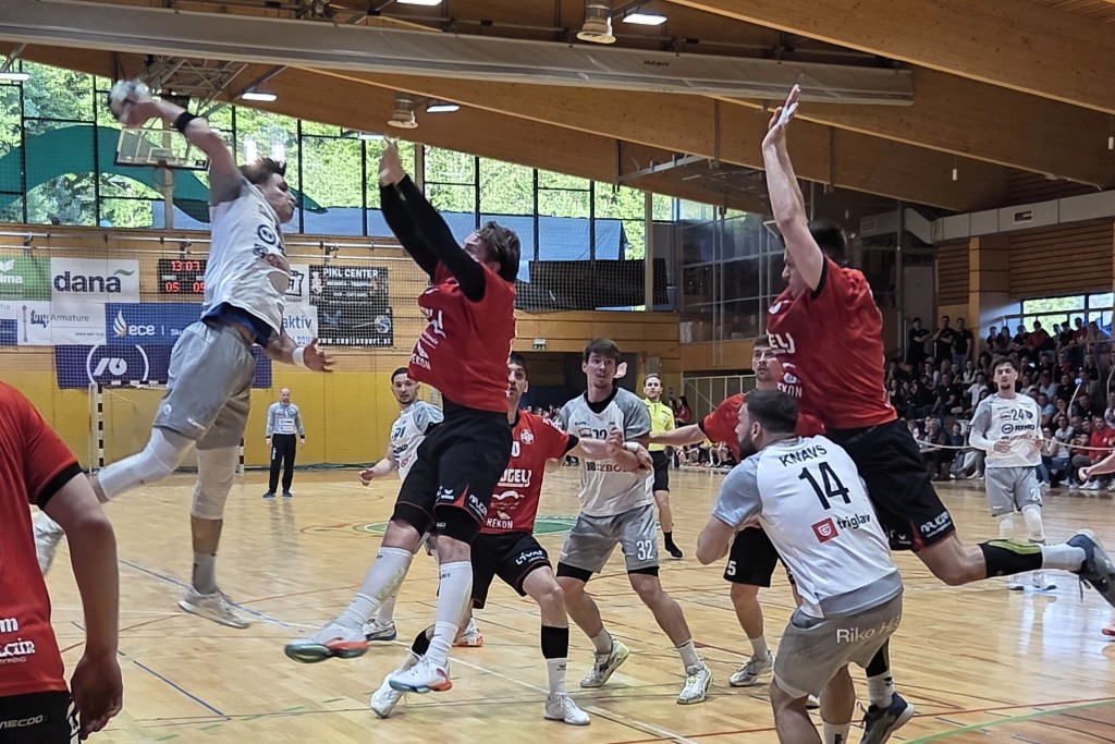 RK SVIŠ CUGELJ OKNA – RD RIKO RIBNICA: 26:27 (12:13)