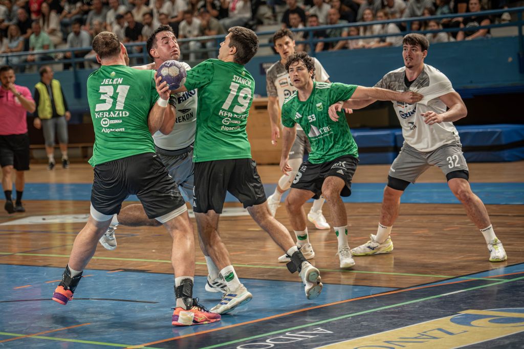 RK AJDOVŠČINA – RD RIKO RIBNICA 36:35 (19:17)