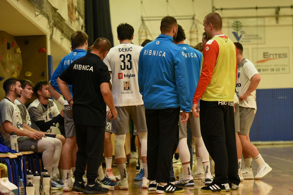 ŠRD ŠKOFLJICA – RD RIKO RIBNICA 29:28 (25:25, 12:15)